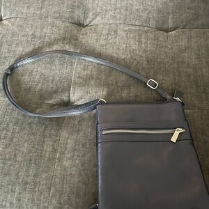 Gianni Bernini genuine Leather Navy Blue crossbody bag! Like new, used once!